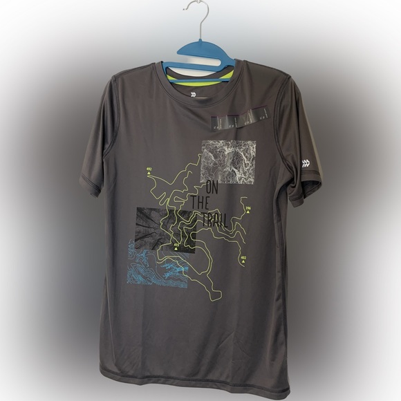 Pack of 2 All in Motion Boys T-shirts XL Size 16 - Picture 2 of 6